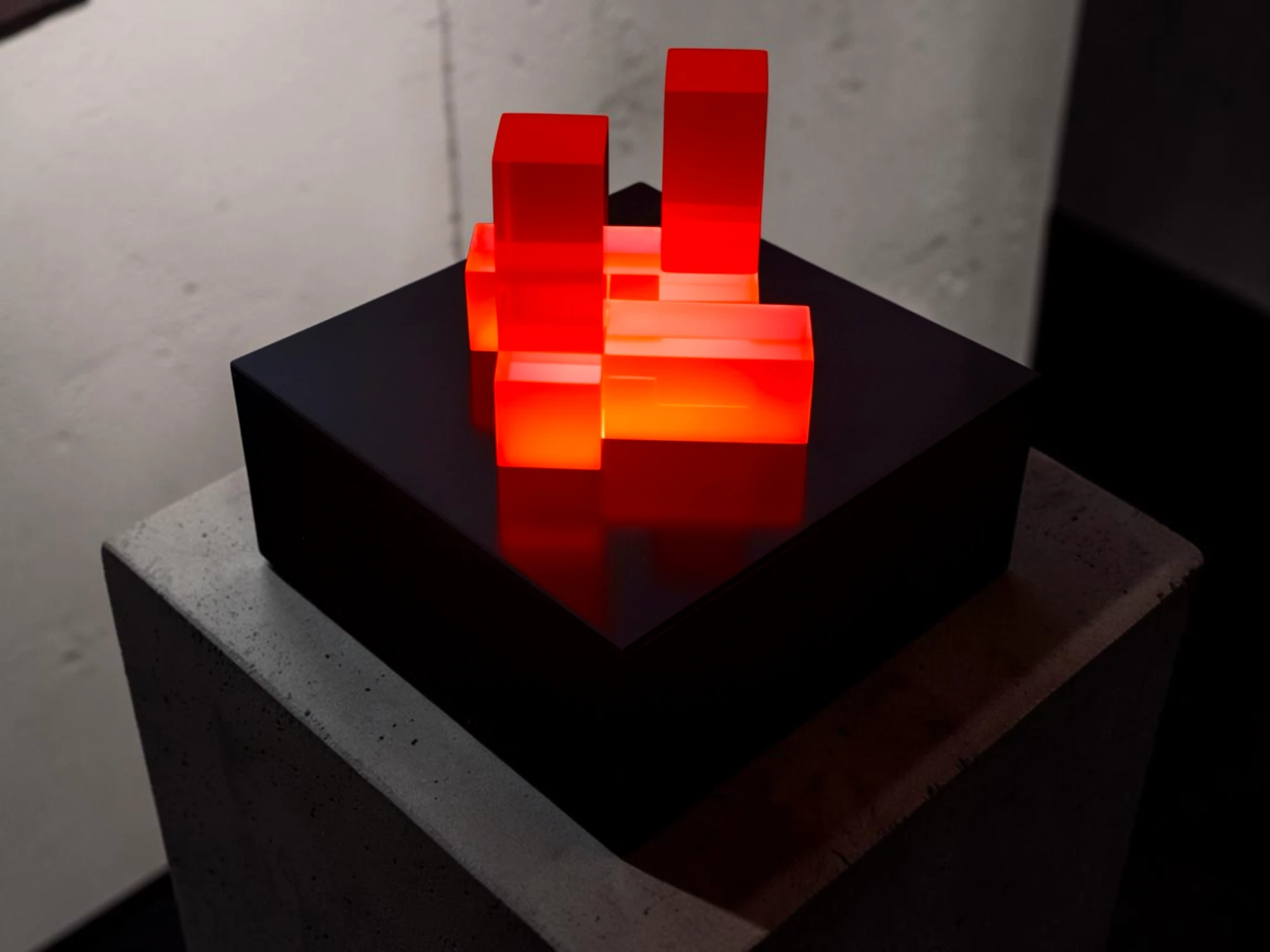 Pinwheel Towers: Red sculpture